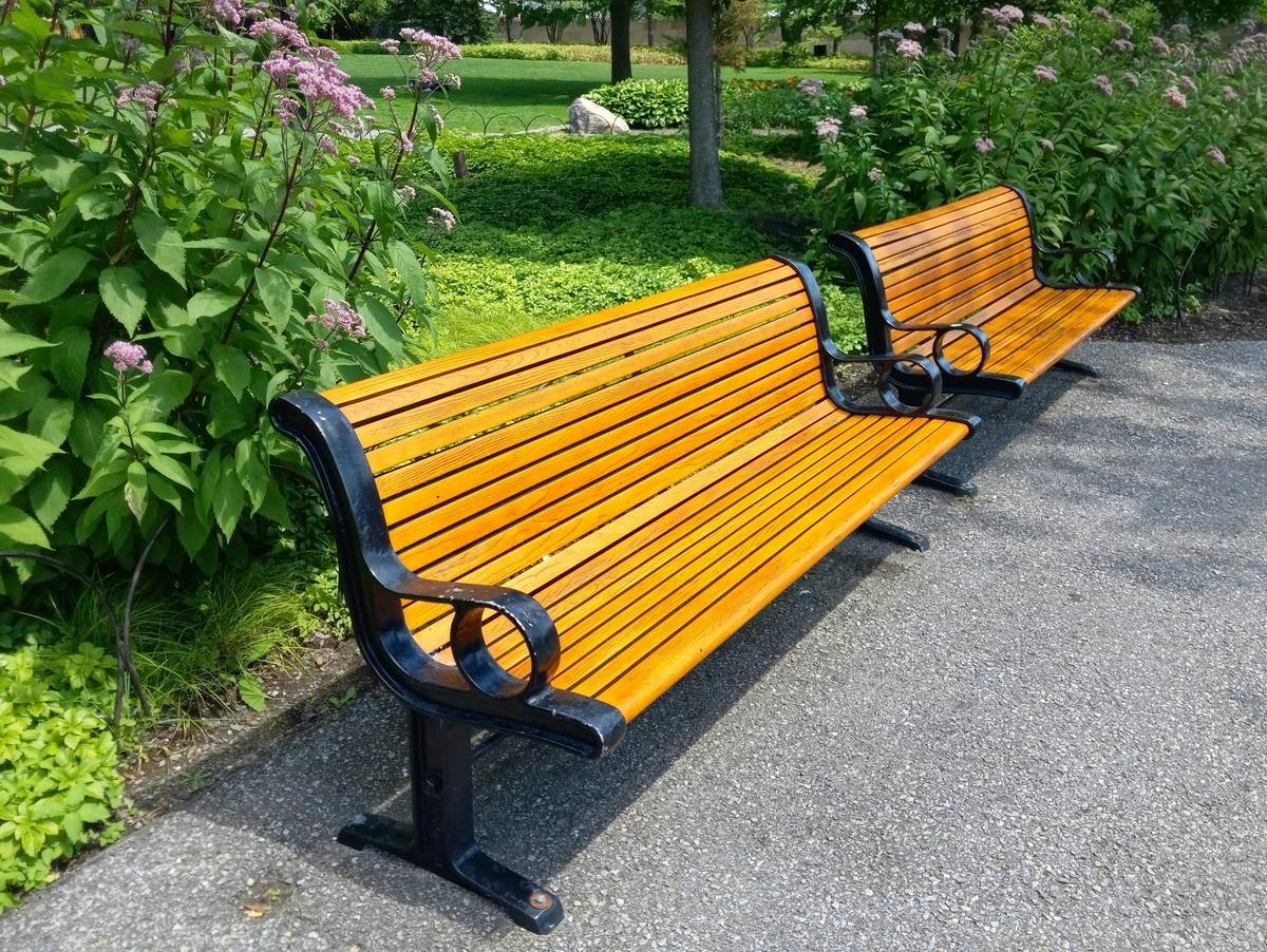 patio dining garden benche can you arrange in U-shape for better conversation